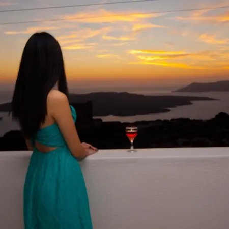 Nemesis Appart hôtel Fira (Santorini)